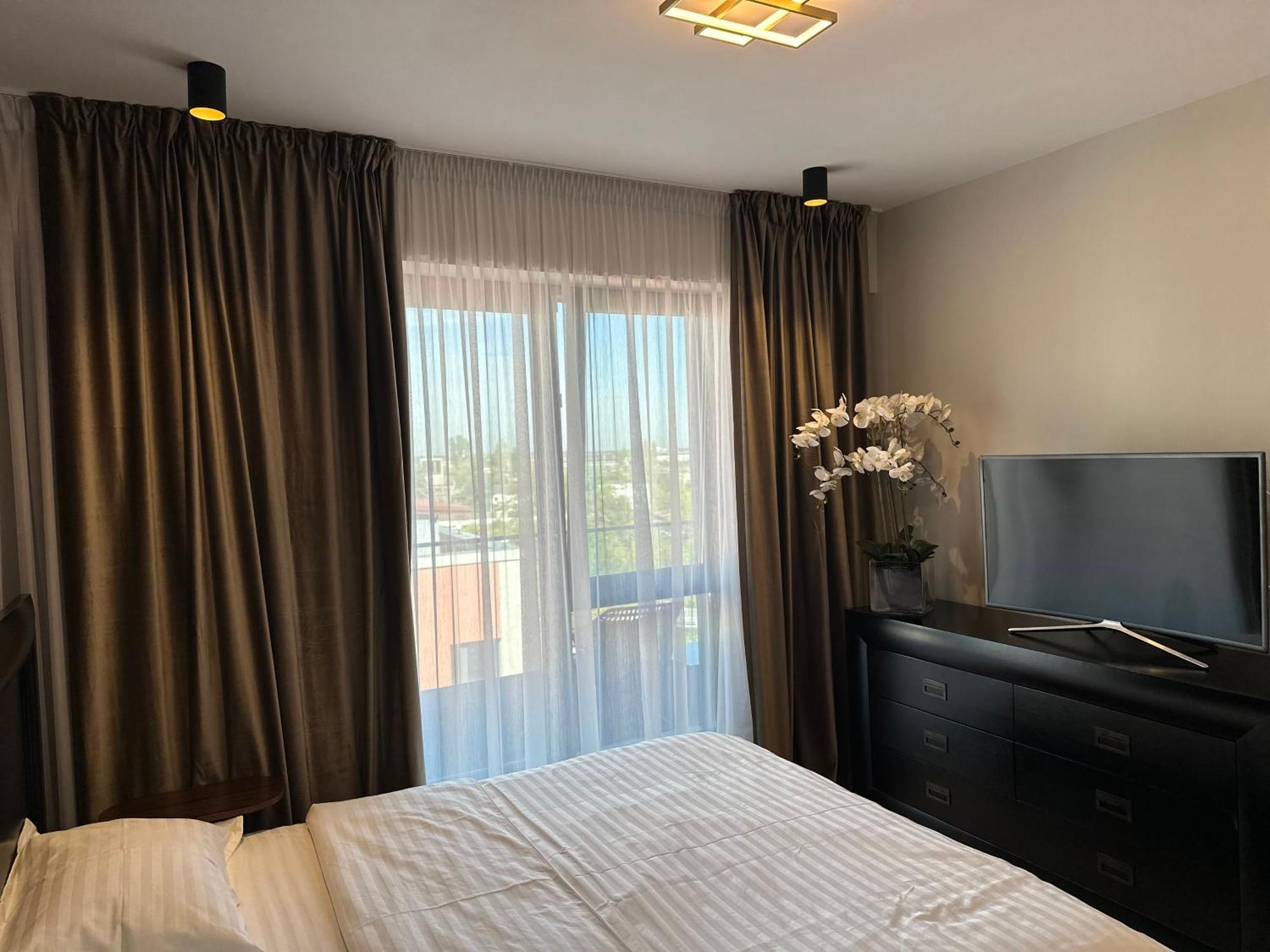 Luxury 2br With Free Parking Herastrau Apartament Bucureşti